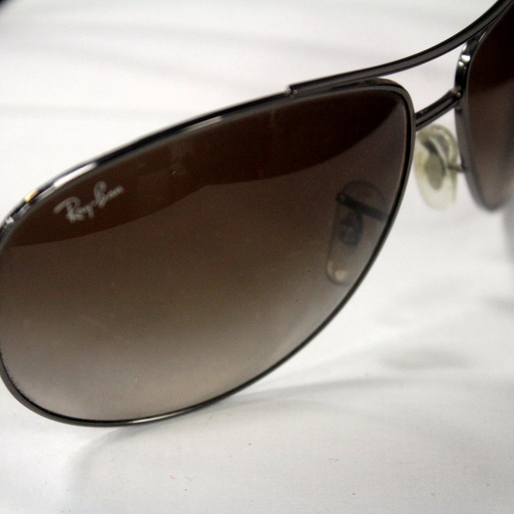 Ray Ban Sunglasses RB3386 - Picture 3 of 8